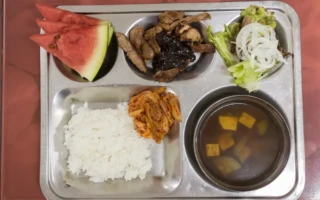 餐 3