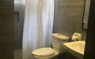 Cebu R hotel 浴室/廁所